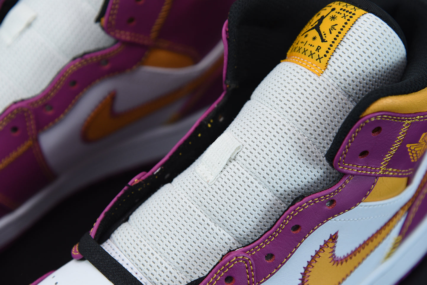 Nike Air Jordan 1 Mid DOD