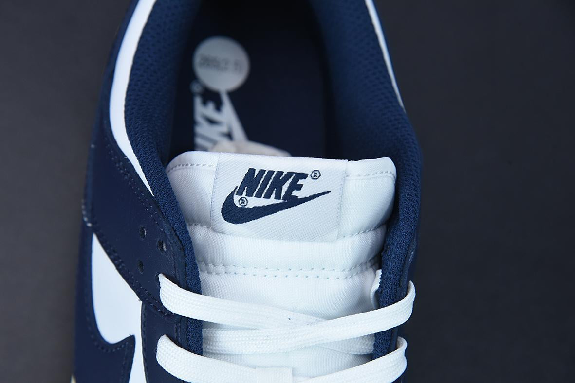 Nike Dunk Low Vintage Navy