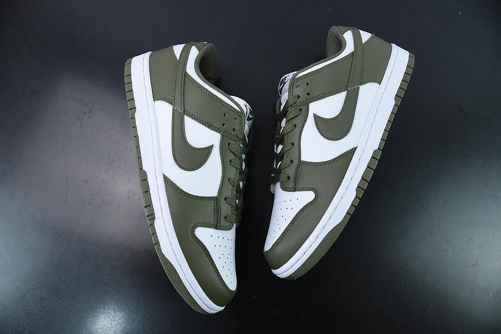 Nike Dunk Low Medium Olive