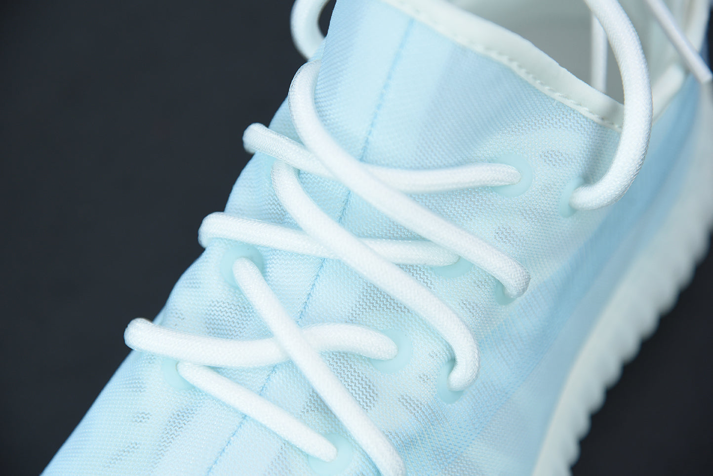 Adidas Yeezy Boost 350 V2 Mono Ice