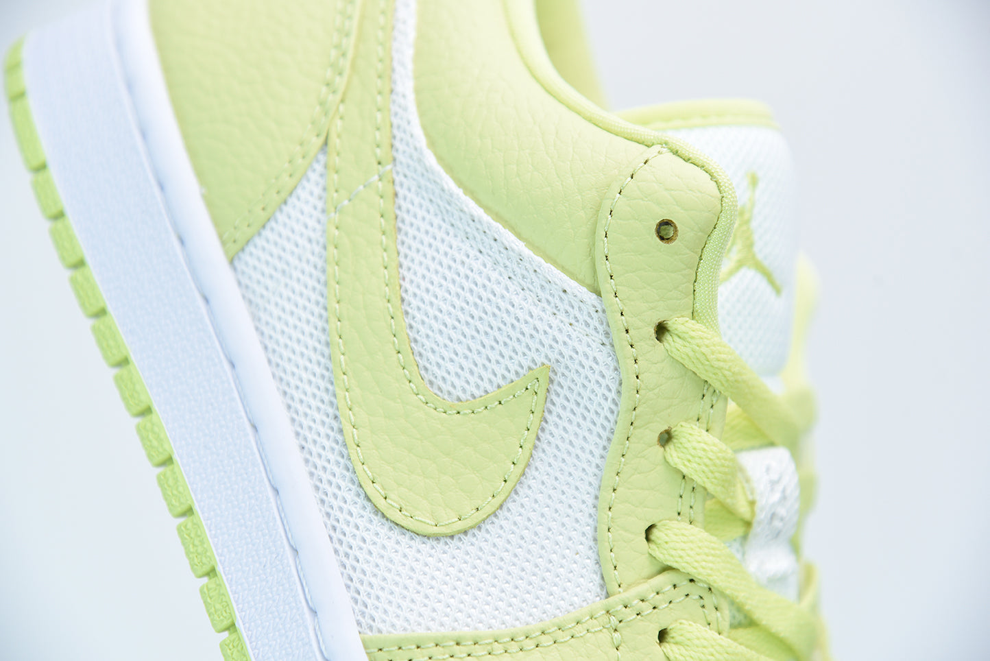 Nike Air Jordan 1 Low Limelight