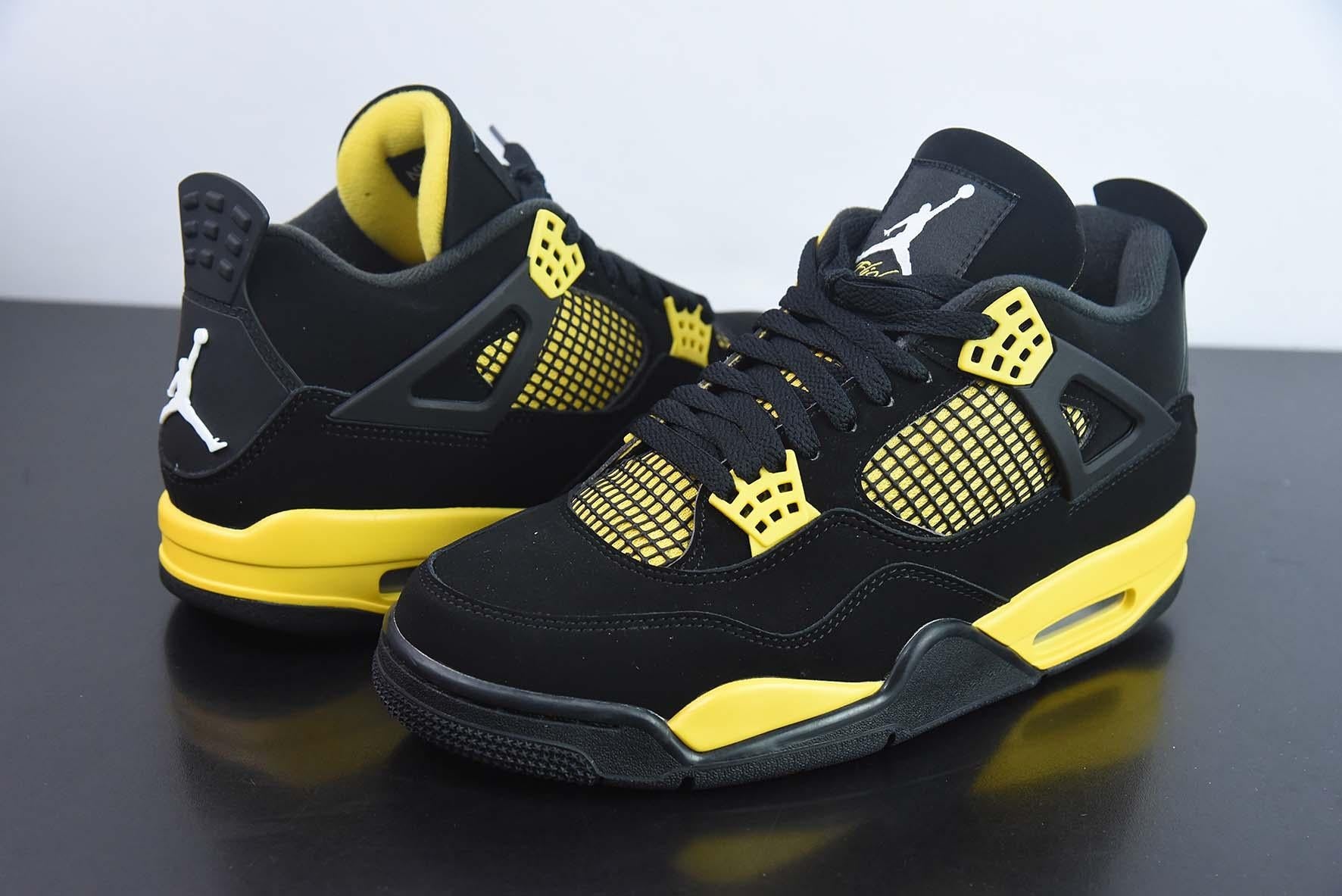 Nike Air Jordan 4 Retro Thunder