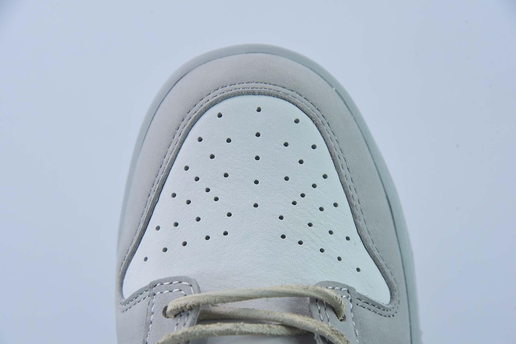 Nike SB Dunk Low Grey Leather