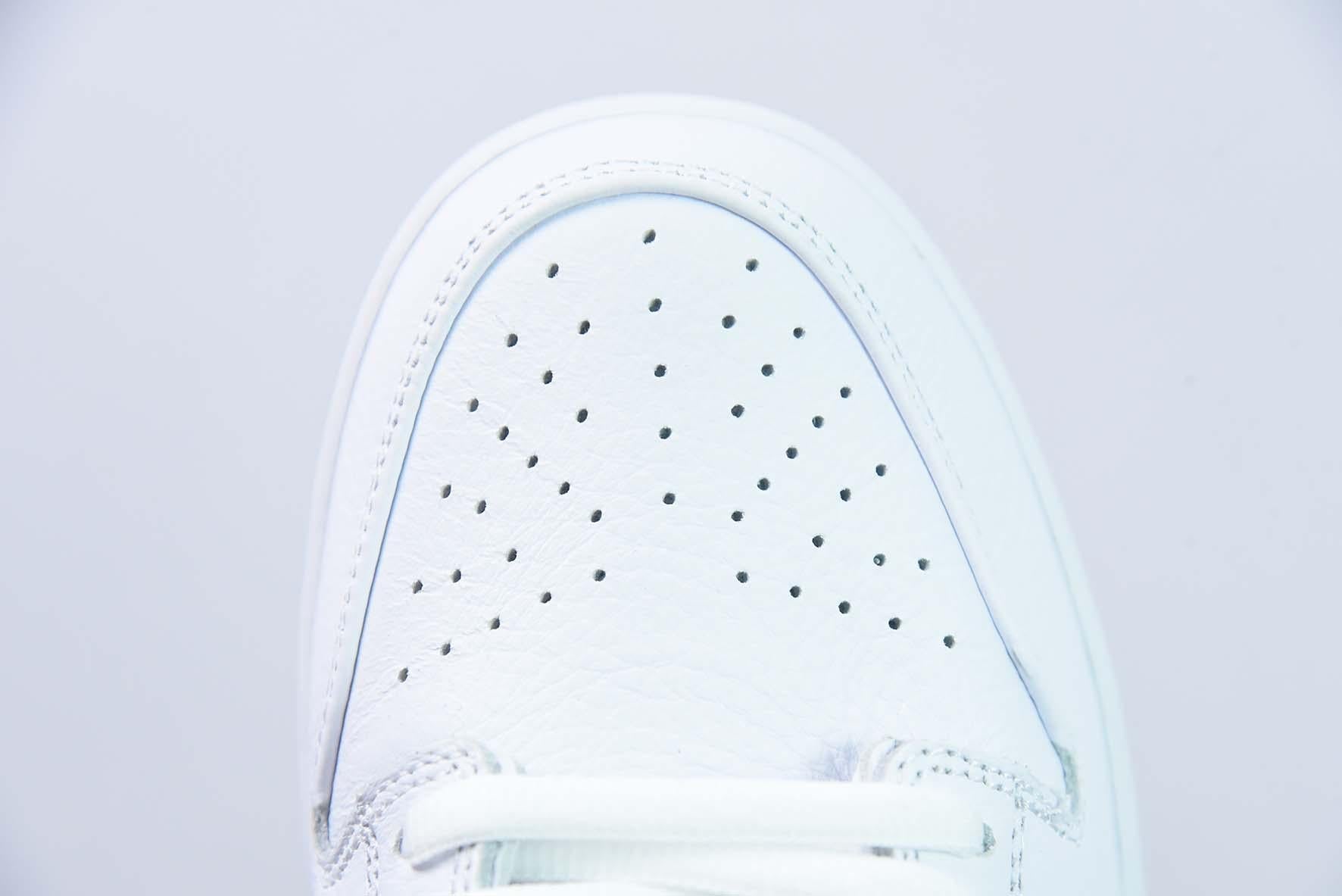 Nike SB Dunk Low Pro ISO White Gum