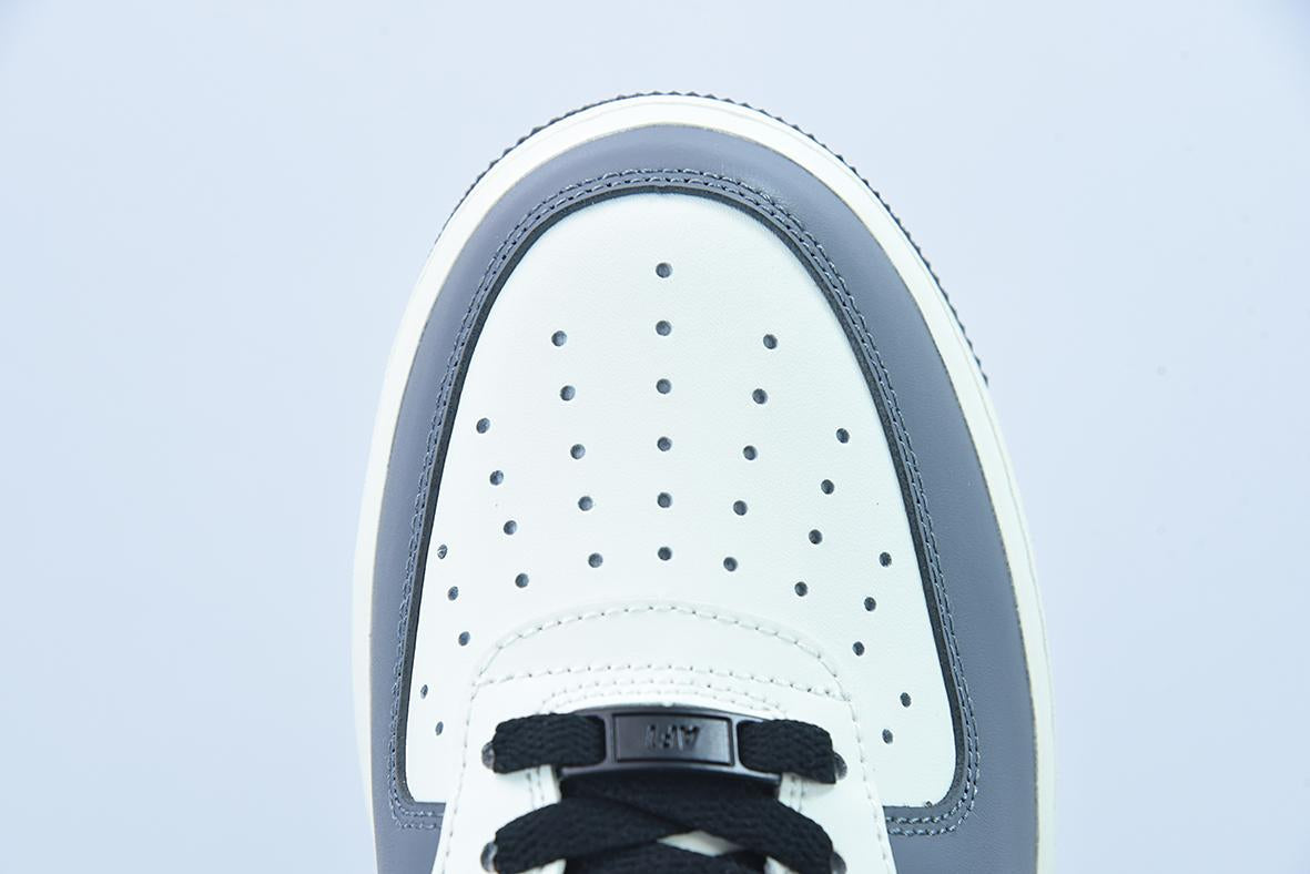 Nike Air Force 1 Low gray
