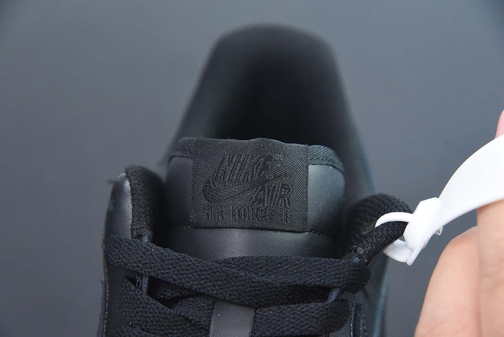 Nike Air Force 1 Black Low