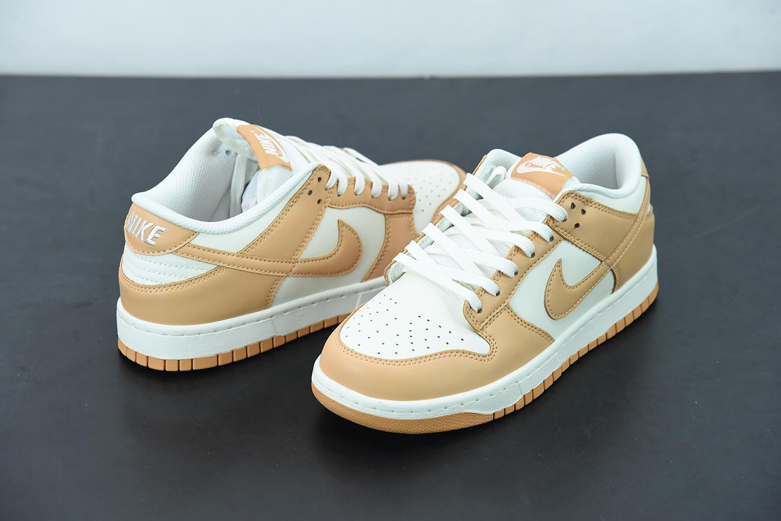 Nike Dunk SB Low Wmns Harvest Moon