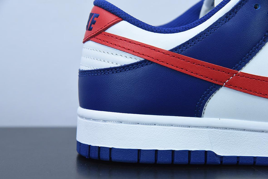 Nike Dunk Low White and university Red