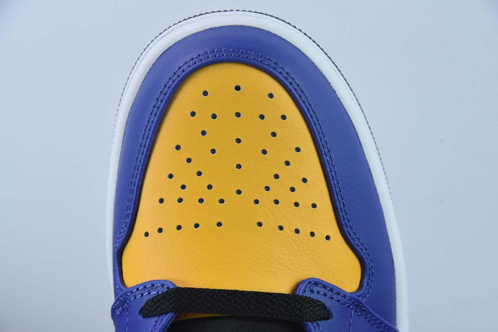 Nike Air Jordan 1 Mid Lakers