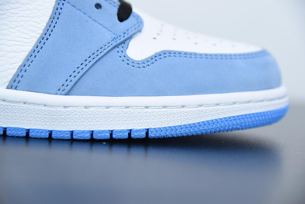 Nike Air Jordan 1 High University Blue