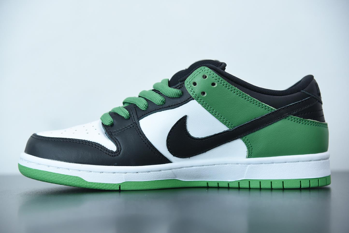 Nike SB Dunk Low Classic Green