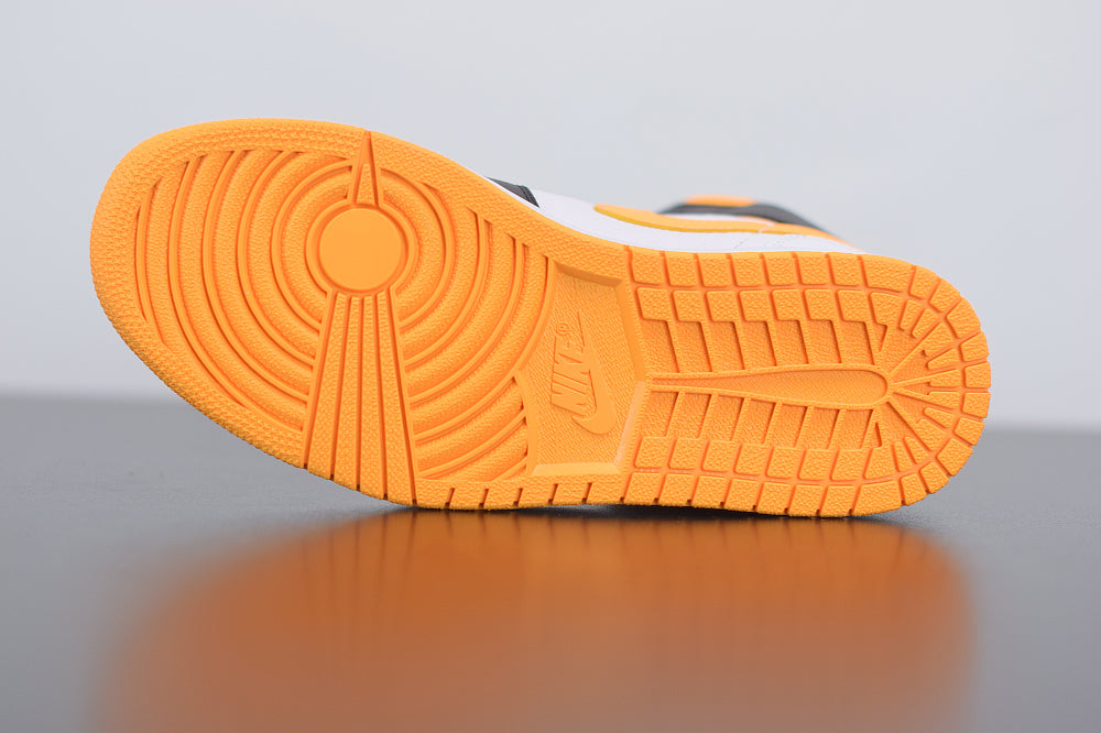 Nike Air Jordan 1 Mid Laser Orange