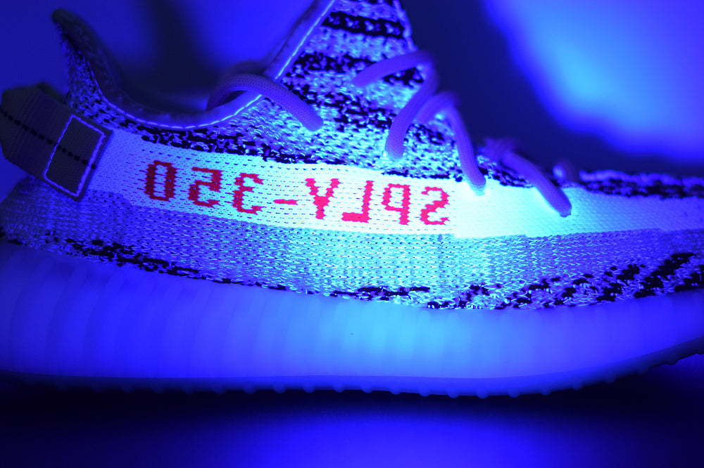 Adidas Yeezy Boost 350 v2 Zebra