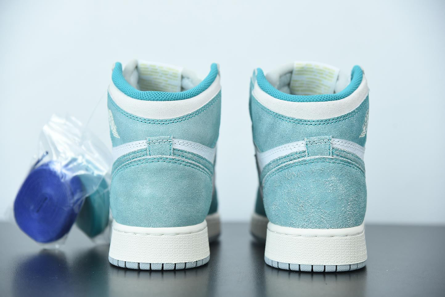 Nike Air Jordan 1 Retro High OG Turbo Green