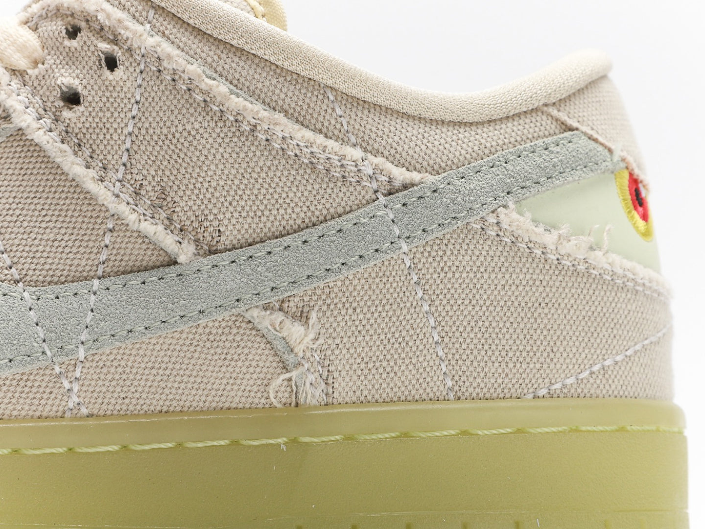 Nike SB Dunk Low - Mummy